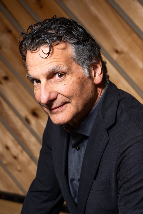 John Patitucci — Close-up